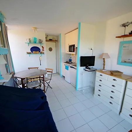 1a C1 307 - 377la Apartment *
